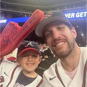 Meet your Posher, Henry